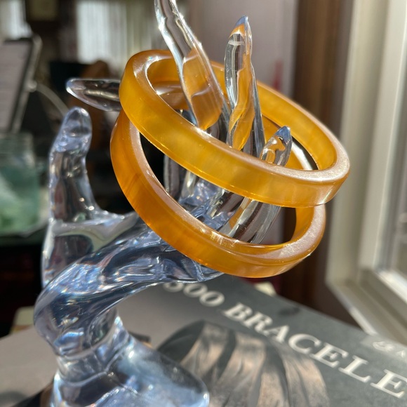 Pair of Yellow/Orange Bakelite Bangles - Picture 8 of 10